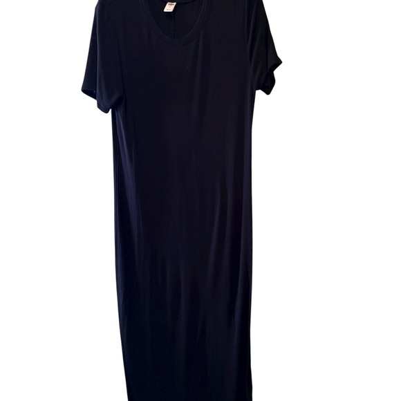 Old Navy Dresses & Skirts - Old Navy Dress Black Maxi Body Con Ribbed Slenderizing Sleek Short Sleeve